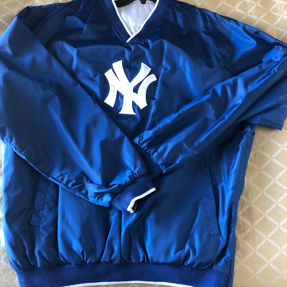 Mens Yankees V-neck reversible pullover Size Large